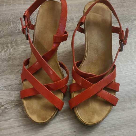 Red Wedge Leather Sandals 7.5, AEROSOLES - Picture 3 of 8